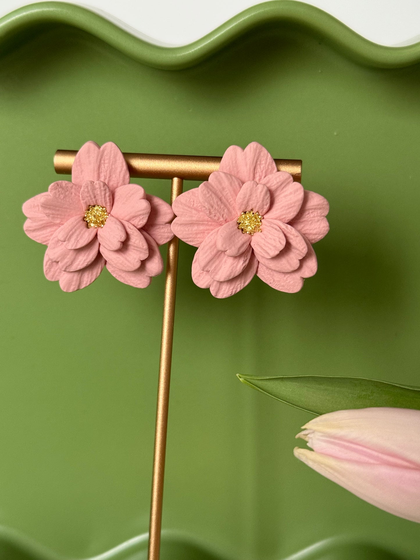 Big Flower Stud